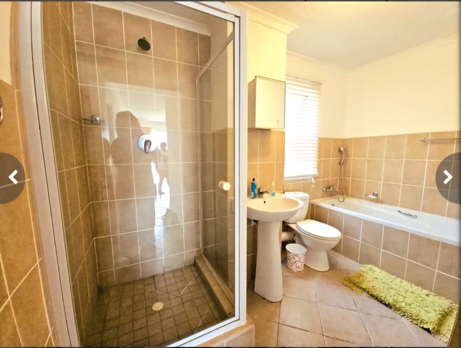 To Let 2 Bedroom Property for Rent in Gordons Bay Central Western Cape